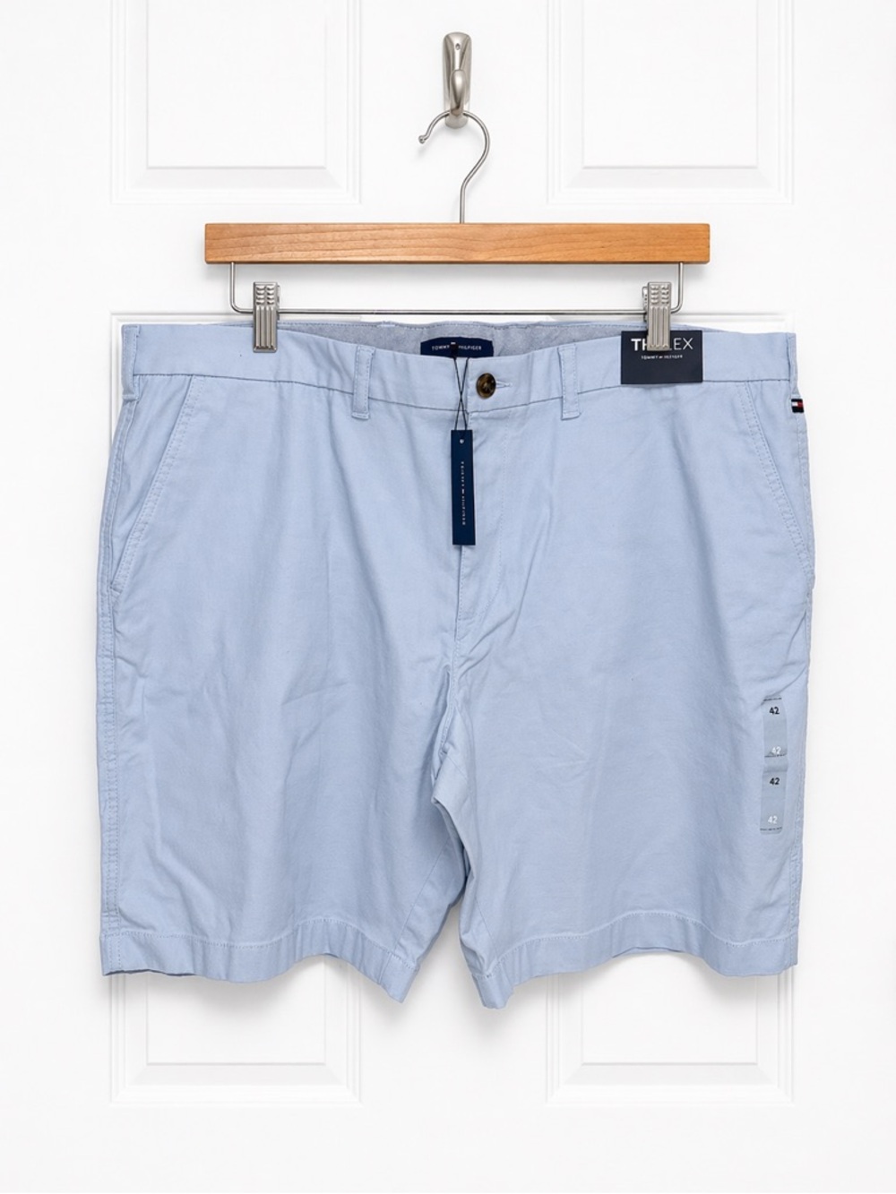 Tommy Hilfiger TH Flex Custom Fit Light Blue Chino Shorts Mens 42‎ NEW